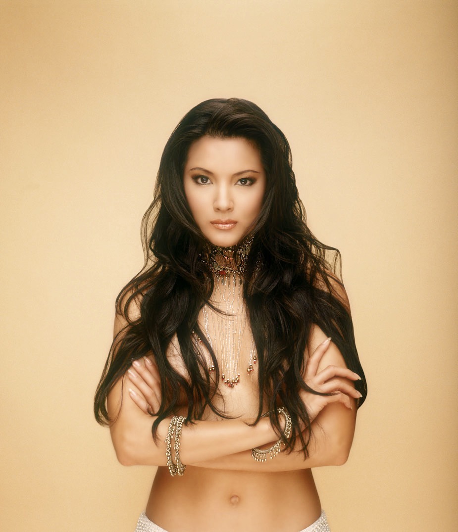 Kelly Hu