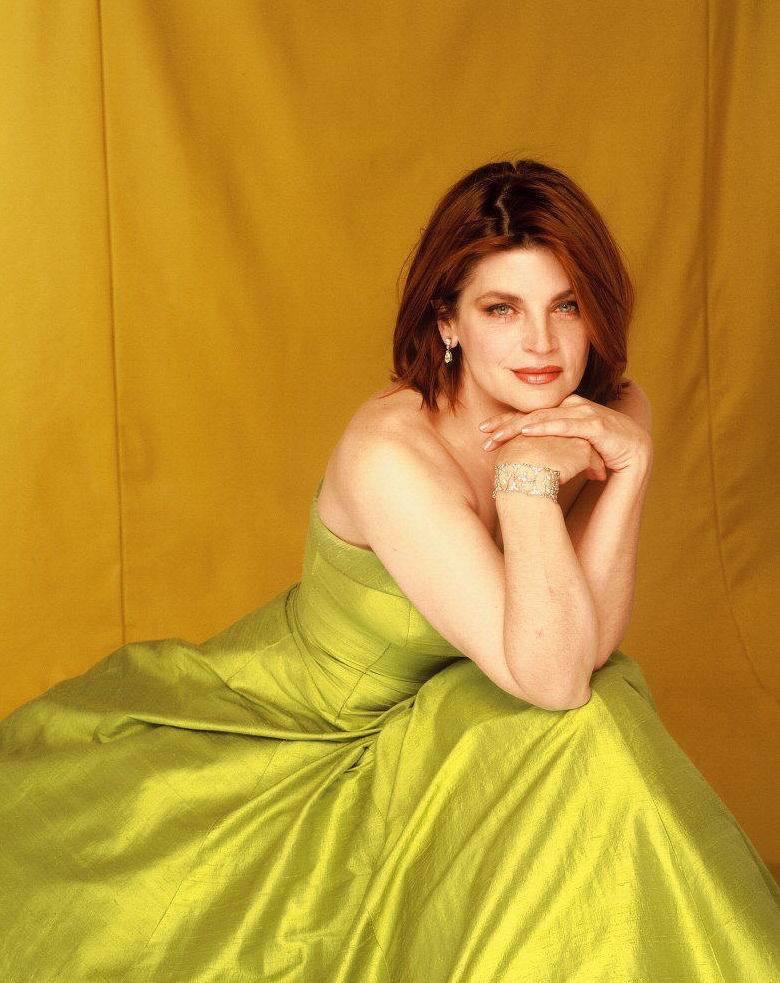 Makeup by Robin Siegel